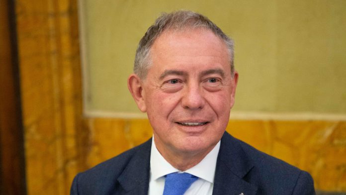 Urso ministro