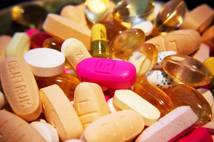 Farmaci, Aifa: nel 2025 autorizzate 1.021 nuove richieste, 323 a carico del Ssn