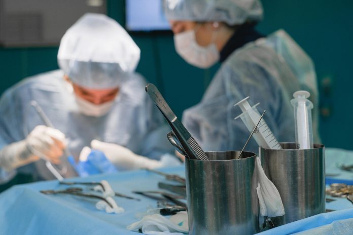 Depenalizzazione e contratto nazionale: sicurezza e diritti per i sanitari