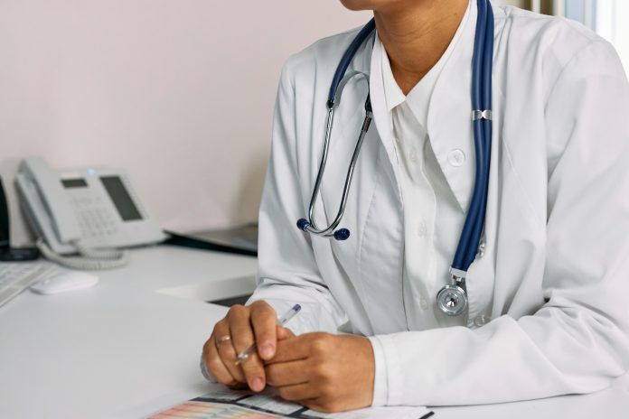 Pediatri, allarme Gimbe: carenza di specialisti e pensionamenti in aumento